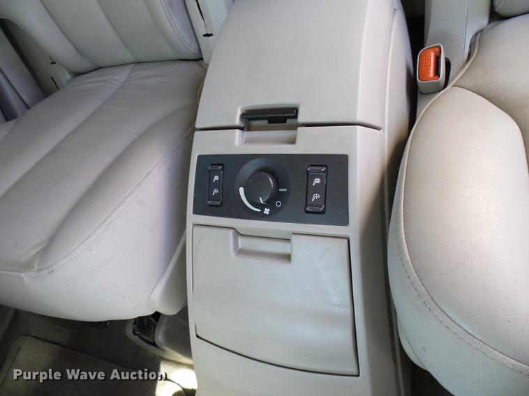 image for item EO9835 2005 Chrysler Pacifica Touring SUV