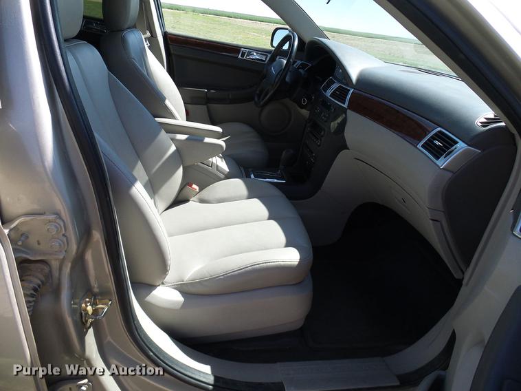 image for item EO9835 2005 Chrysler Pacifica Touring SUV