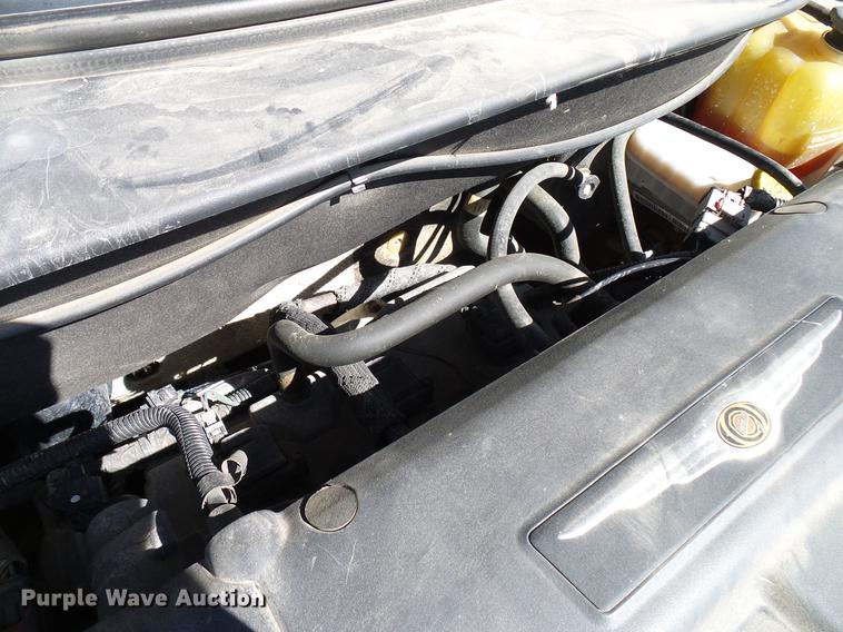 image for item EO9835 2005 Chrysler Pacifica Touring SUV