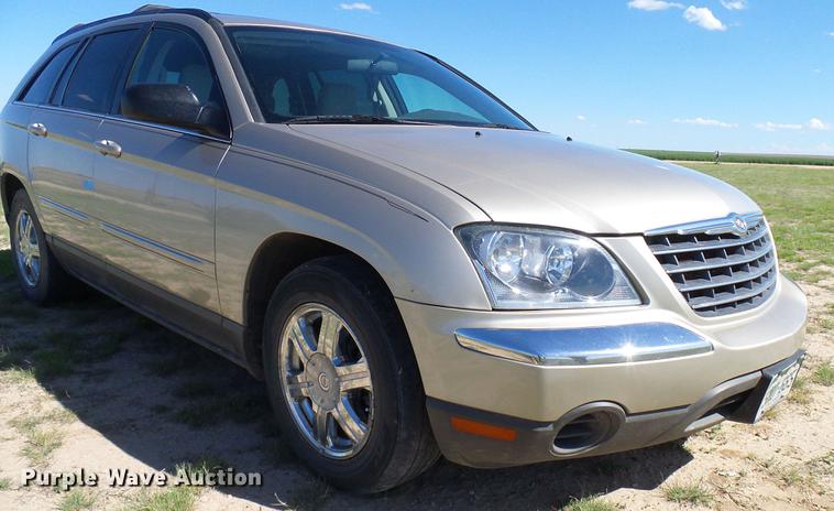 image for item EO9835 2005 Chrysler Pacifica Touring SUV