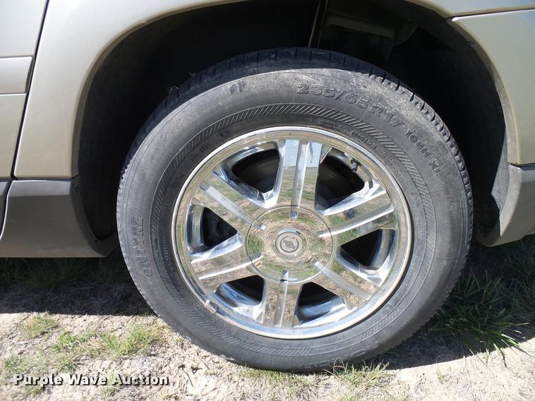image for item EO9835 2005 Chrysler Pacifica Touring SUV