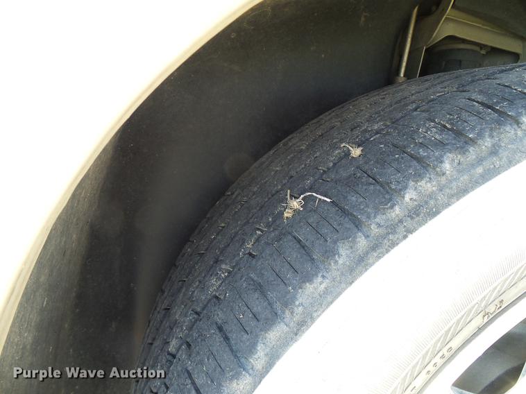 image for item EO9835 2005 Chrysler Pacifica Touring SUV