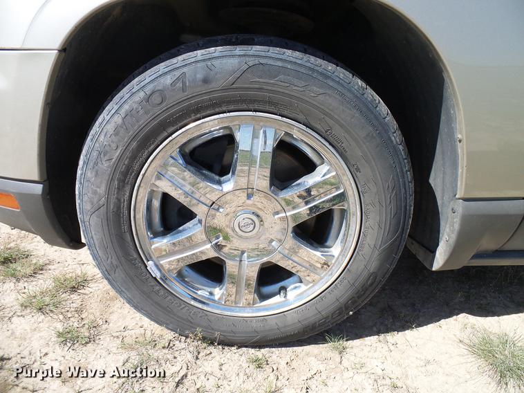 image for item EO9835 2005 Chrysler Pacifica Touring SUV