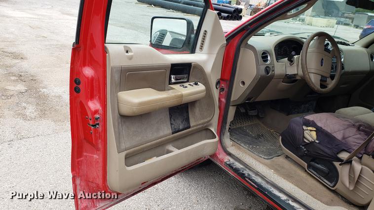 image for item EU9770 2004 Ford F150 pickup truck