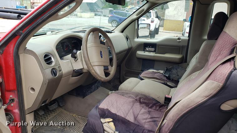 image for item EU9770 2004 Ford F150 pickup truck