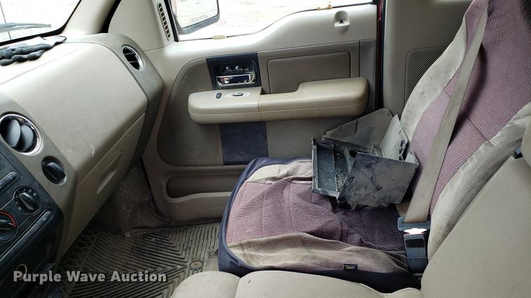 image for item EU9770 2004 Ford F150 pickup truck