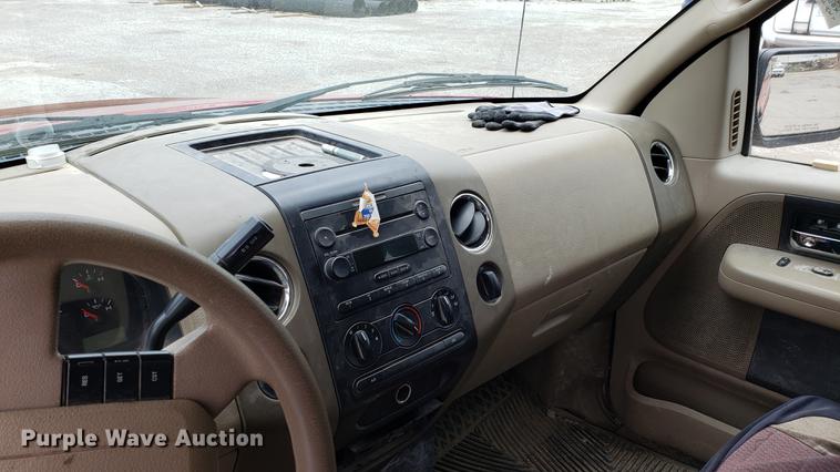 image for item EU9770 2004 Ford F150 pickup truck