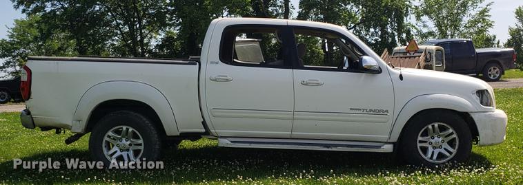 image for item EU9777 2005 Toyota Tundra SR5 Double Cab pickup truck