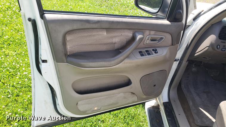 image for item EU9777 2005 Toyota Tundra SR5 Double Cab pickup truck