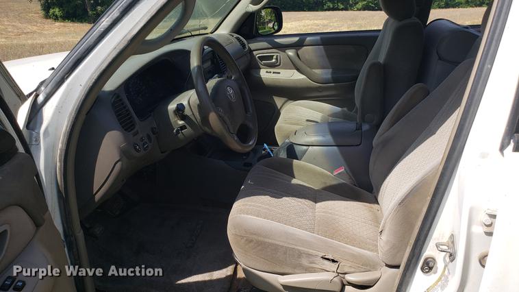 image for item EU9777 2005 Toyota Tundra SR5 Double Cab pickup truck