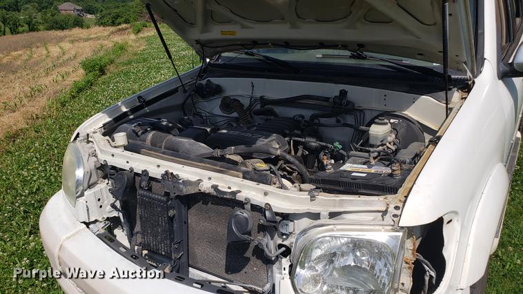 image for item EU9777 2005 Toyota Tundra SR5 Double Cab pickup truck