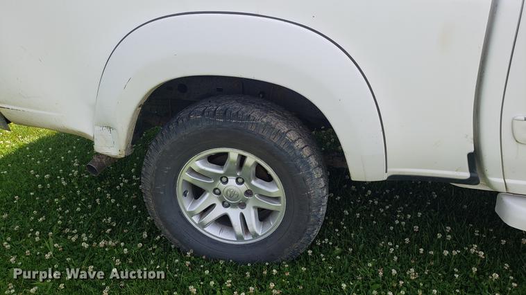 image for item EU9777 2005 Toyota Tundra SR5 Double Cab pickup truck