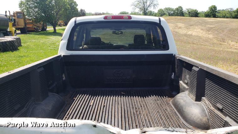 image for item EU9777 2005 Toyota Tundra SR5 Double Cab pickup truck