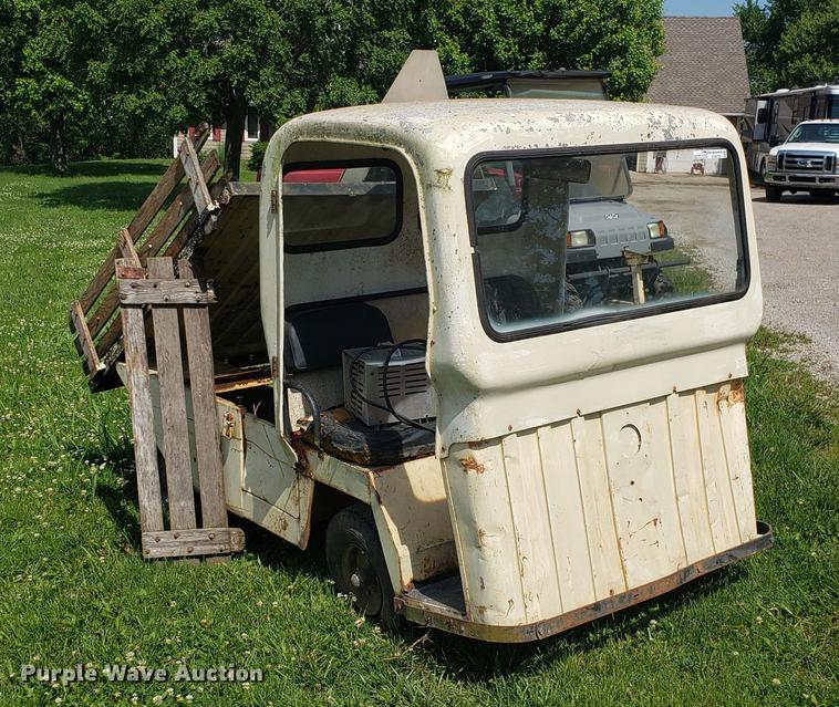 image for item EU9779 Cushman golf cart