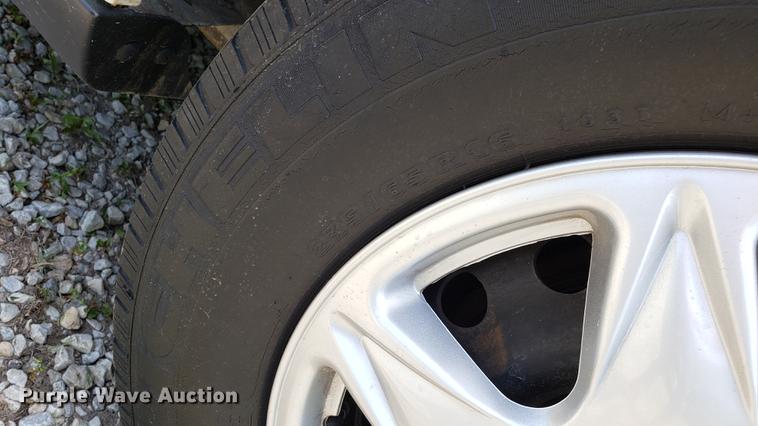 image for item EU9796 2010 Chrysler Town & Country van