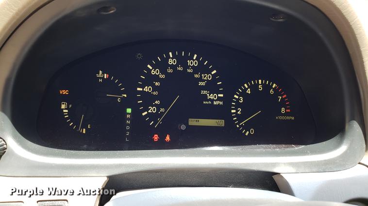 image for item EU9797 2002 Lexus RX300 SUV