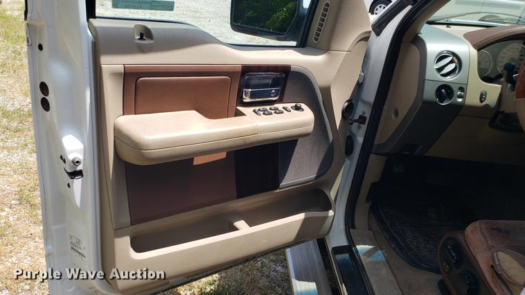 image for item EU9798 2007 Ford F150 SuperCrew pickup truck