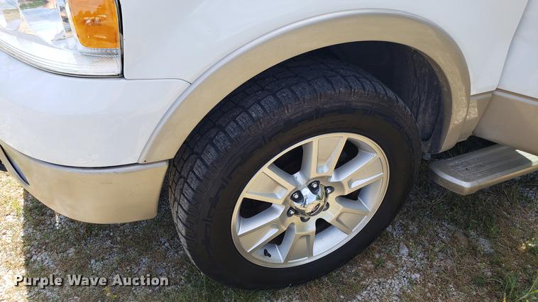 image for item EU9798 2007 Ford F150 SuperCrew pickup truck