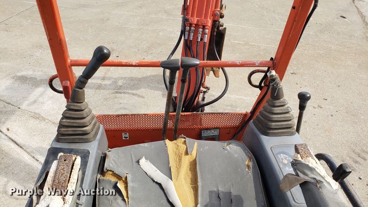 image for item EU9829 Kubota KX41-2 mini excavator