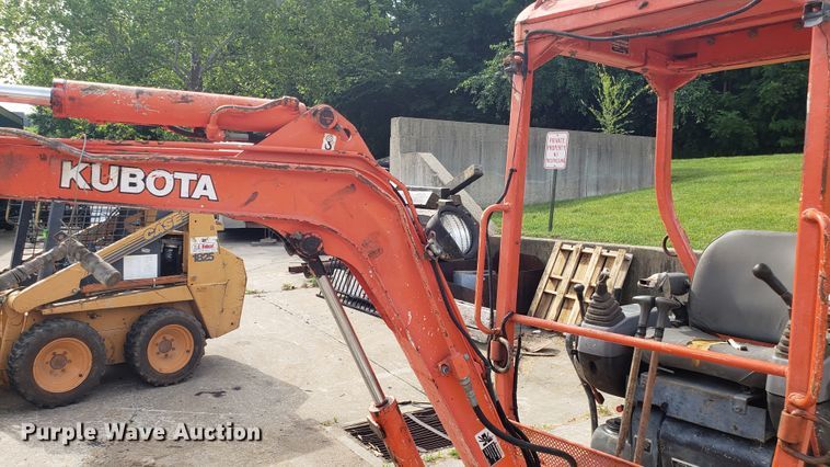 image for item EU9829 Kubota KX41-2 mini excavator