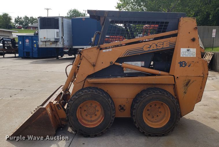 image for item EU9830 2001 Case 1845C skid steer
