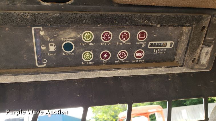 image for item EU9830 2001 Case 1845C skid steer