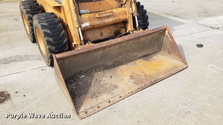 image for item EU9830 2001 Case 1845C skid steer
