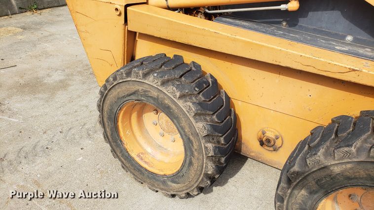image for item EU9830 2001 Case 1845C skid steer