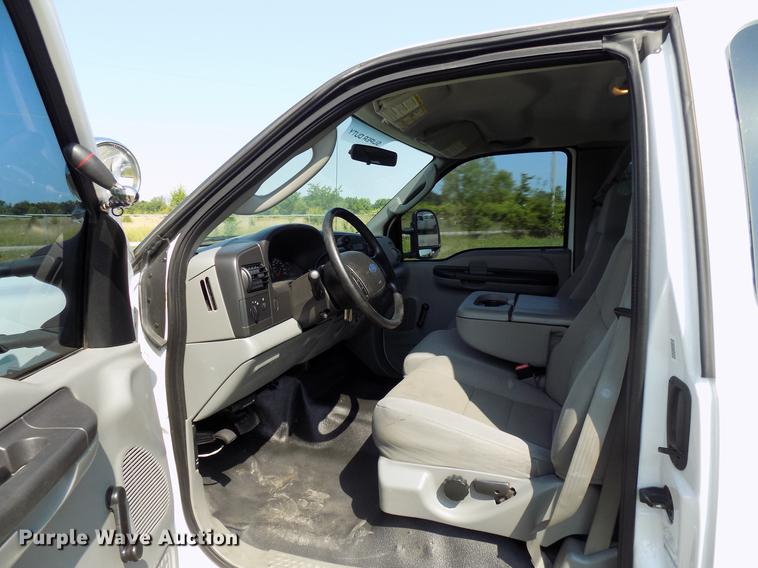 image for item FJ9251 2007 Ford F250 Super Duty SuperCab pickup truck