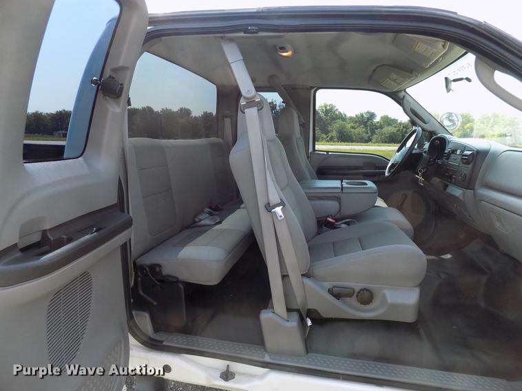 image for item FJ9251 2007 Ford F250 Super Duty SuperCab pickup truck