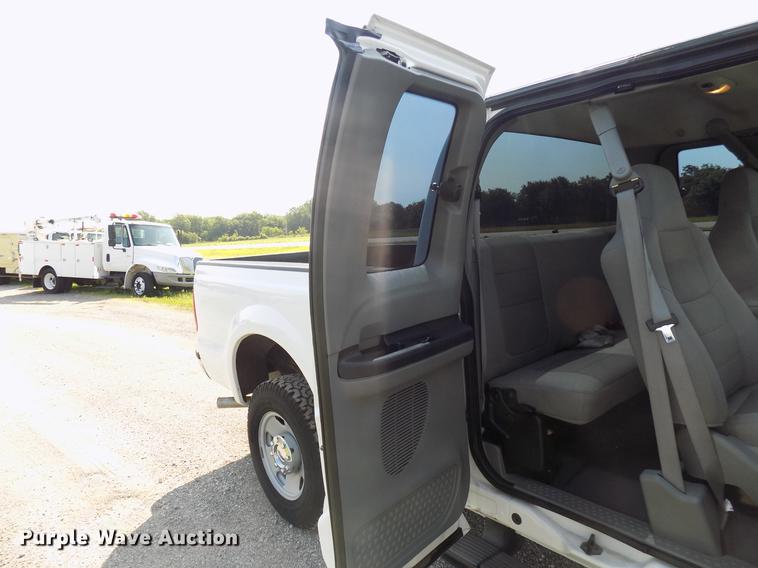 image for item FJ9251 2007 Ford F250 Super Duty SuperCab pickup truck