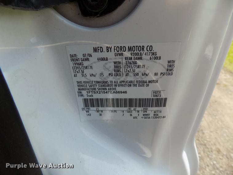 image for item FJ9251 2007 Ford F250 Super Duty SuperCab pickup truck