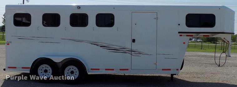 image for item FJ9253 2017 Trailer West Adventure livestock trailer