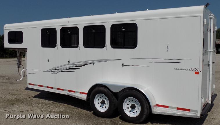 image for item FJ9253 2017 Trailer West Adventure livestock trailer