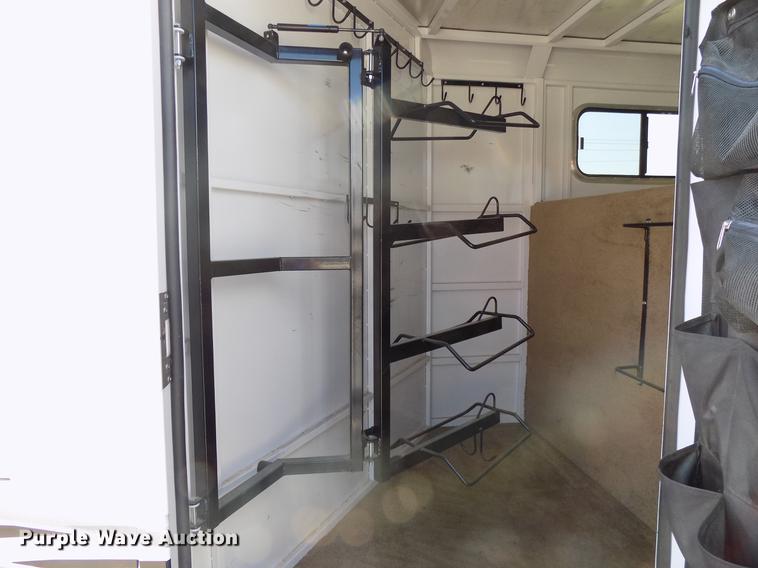 image for item FJ9253 2017 Trailer West Adventure livestock trailer