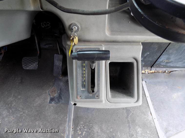 image for item FJ9287 2001 Freightliner FS65 school bus