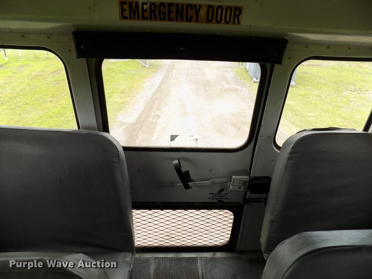 image for item FJ9287 2001 Freightliner FS65 school bus