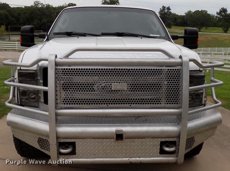 image for item FJ9288 2008 Ford F250 Super Duty Crew Cab pickup truck