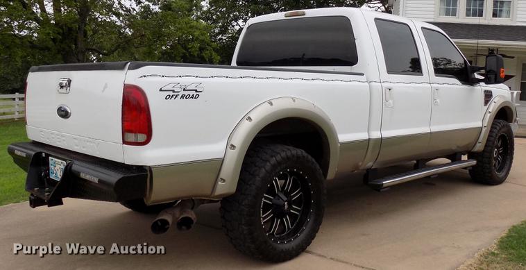 image for item FJ9288 2008 Ford F250 Super Duty Crew Cab pickup truck