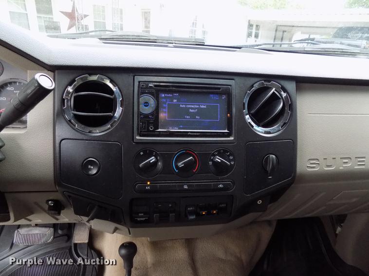 image for item FJ9288 2008 Ford F250 Super Duty Crew Cab pickup truck