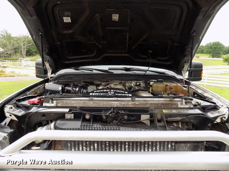 image for item FJ9288 2008 Ford F250 Super Duty Crew Cab pickup truck