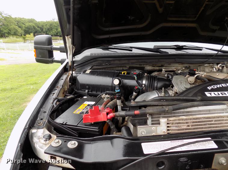 image for item FJ9288 2008 Ford F250 Super Duty Crew Cab pickup truck