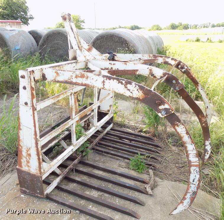 image for item FJ9294 Skid steer hay grapple