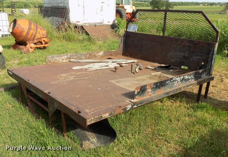 image for item FJ9299 Flatbed