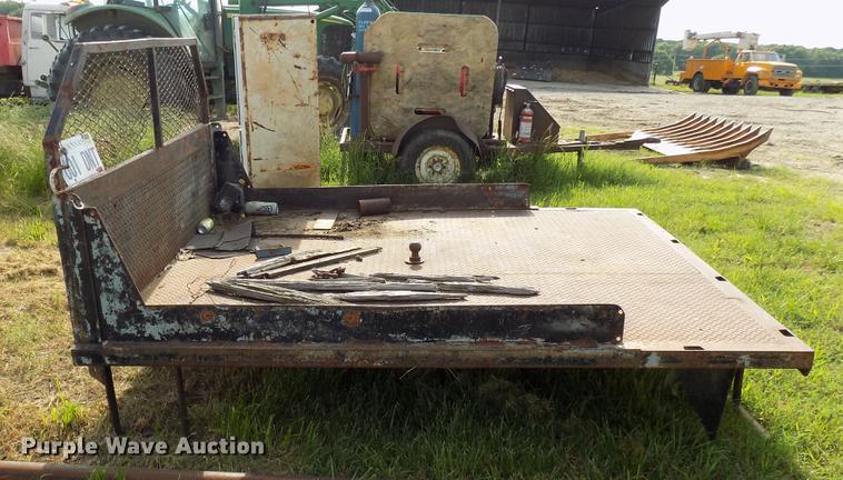 image for item FJ9299 Flatbed