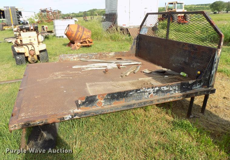 image for item FJ9299 Flatbed