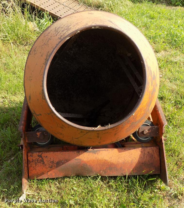 image for item FJ9300 Cement mixer