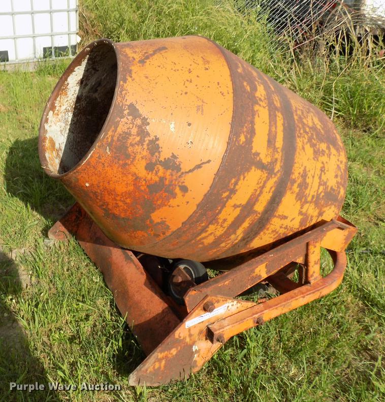 image for item FJ9300 Cement mixer