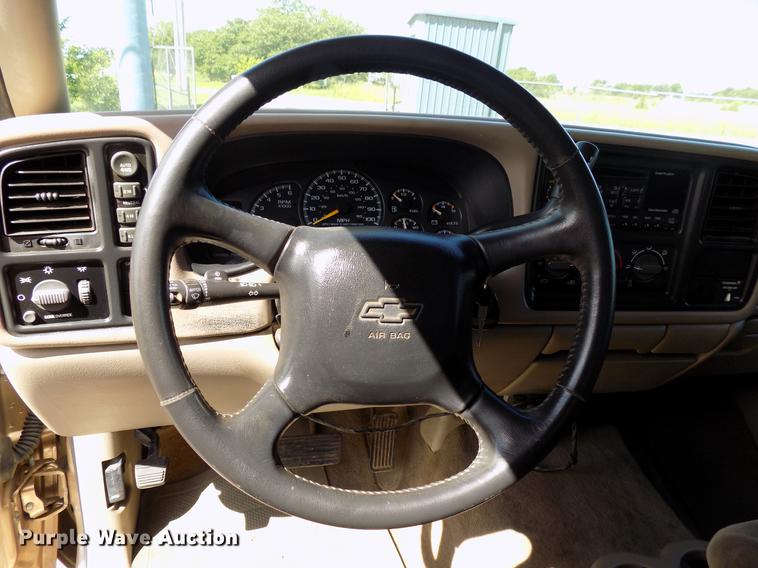 image for item FJ9313 2001 Chevrolet Silverado 2500 Ext. Cab pickup truck