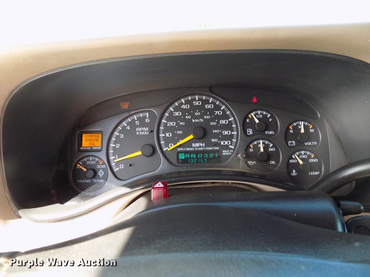 image for item FJ9313 2001 Chevrolet Silverado 2500 Ext. Cab pickup truck